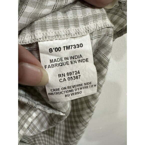 Columbia Women’s Green Plaid Button up  Long Sleeve Polyester Blend Shirt Large - Picture 8 of 12